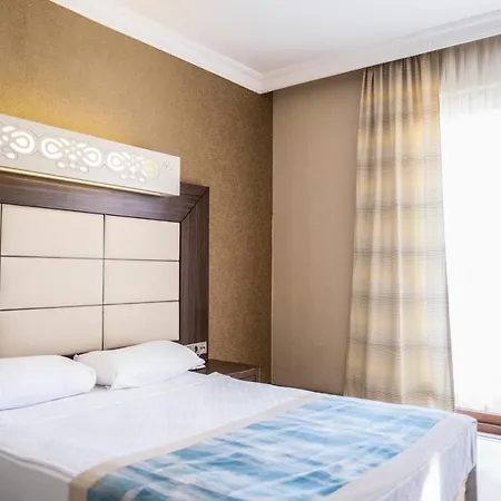Hotel Noxinn Club Ultra
